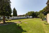 Solides Einfamilienhaus in Halbturn- Wohnen am Schlosspark