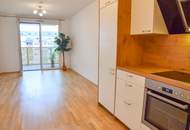 Moderne 2-Zimmer-Wohnung mit Balkon & Pool am Dach