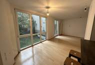 KARLSPLATZ IS CALLING: ruhige 2-Zimmer-Wohnung mit Gemeinschaftsdachterrasse!