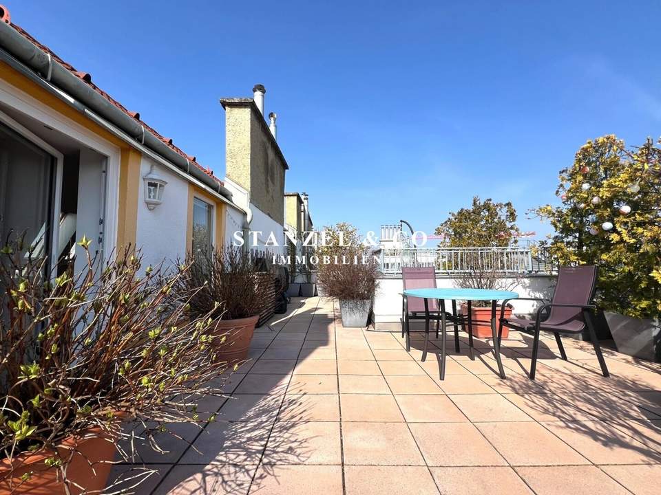 TERRASSENDACHGESCHOSS BEIM ALOIS-DRASCHE-PARK