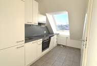 1190! Sonniges 3-Zimmer-DG mit Terrasse nahe Privatklinik Rudolfinerhaus ab Oktober 25!