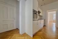 Hofruhelage: Altbauwohnung mit Grünblick!