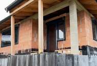 Charmanter Bungalow im Rohbau