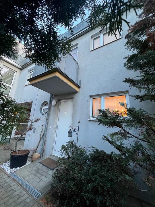 Charmantes Reihenhaus in grüner Ruhelage in Alt-Simmering - 117 m² Wohnfläche auf 3 Ebenen (Provisionsfrei)
