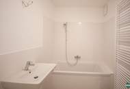 ERSTBEZUG | Sonnige 3-Zimmer-Wohnung mit Balkon