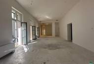 Erstbezug nach Sanierung – Repräsentatives Altbau-Büro nahe Rathaus mit Terrasse