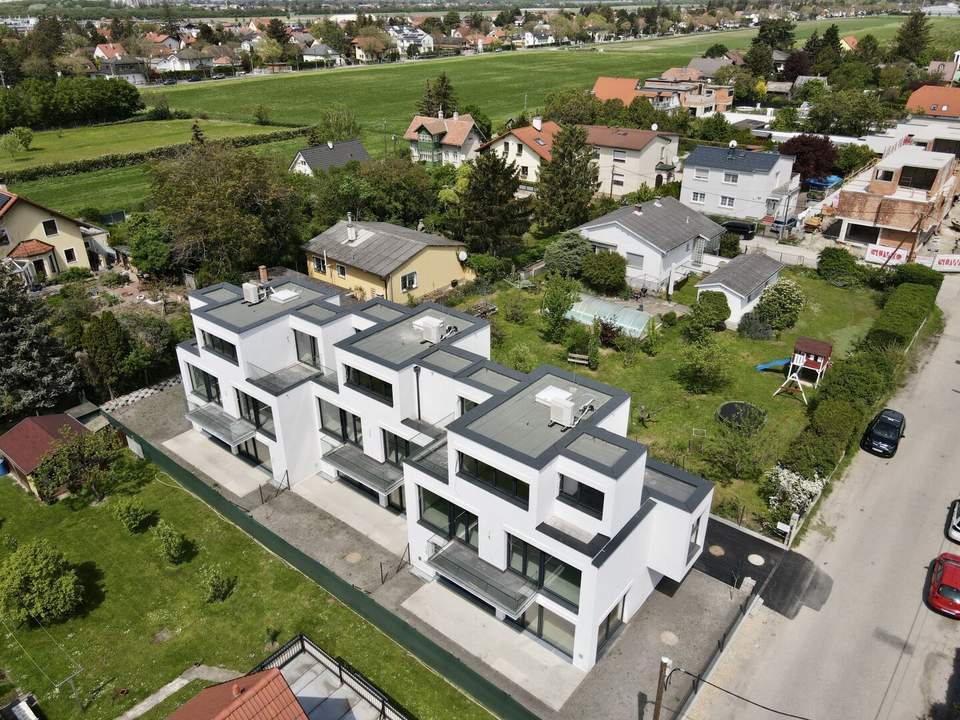 Exklusives Reihenhaus in Grünruhelage mit perfekter Raumaufteilung am Stadtrand Wiens