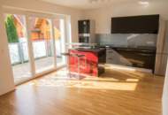 Ideal für Singles oder Paare – neuwertige 2 Zi.-Wohnung mit Balkon und Carport