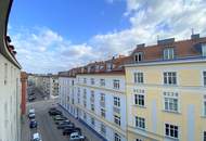 SONNIGE 2 Zimmer zu SANIEREN im 4. Stock!