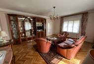 Wohnhaus mit viel Platz und großem Grundstück in schöner, ruhigen Umgebung