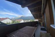 Sonnige Dachgeschosswohnung mit Kaiser & Hornblick in ruhiger zentrumsnaher Lage