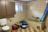 ZU VERMIETEN: Renoviertes Einfamilienhaus mit Autowerkstatt!