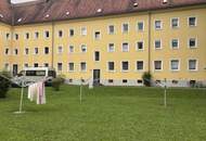 Zentrumsnah wohnen inmitten von Grünflächen - Erholung pur und kurze Wege garantiert! Komplett saniert, tolle Raumaufteilung und sofort verfügbar!