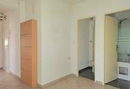 SUPER LAGE !! Renovierungsbedürftige 3-Zimmer Wohnung