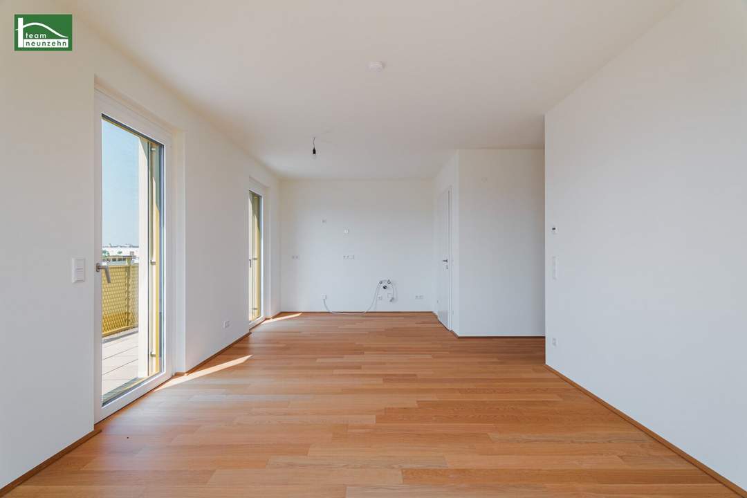 Alles was man sich wünscht – kostengünstige Heizung/“Kühlung“ über Erdwärme, PV-Anlage, weitläufige Grünflächen
