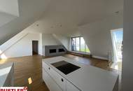 Traumhafte Maisonettewohnung mit Dachterrasse und Kamin - Blick auf den Stephansdom