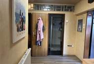 Einfamilienhaus mit sonnigem Grund
