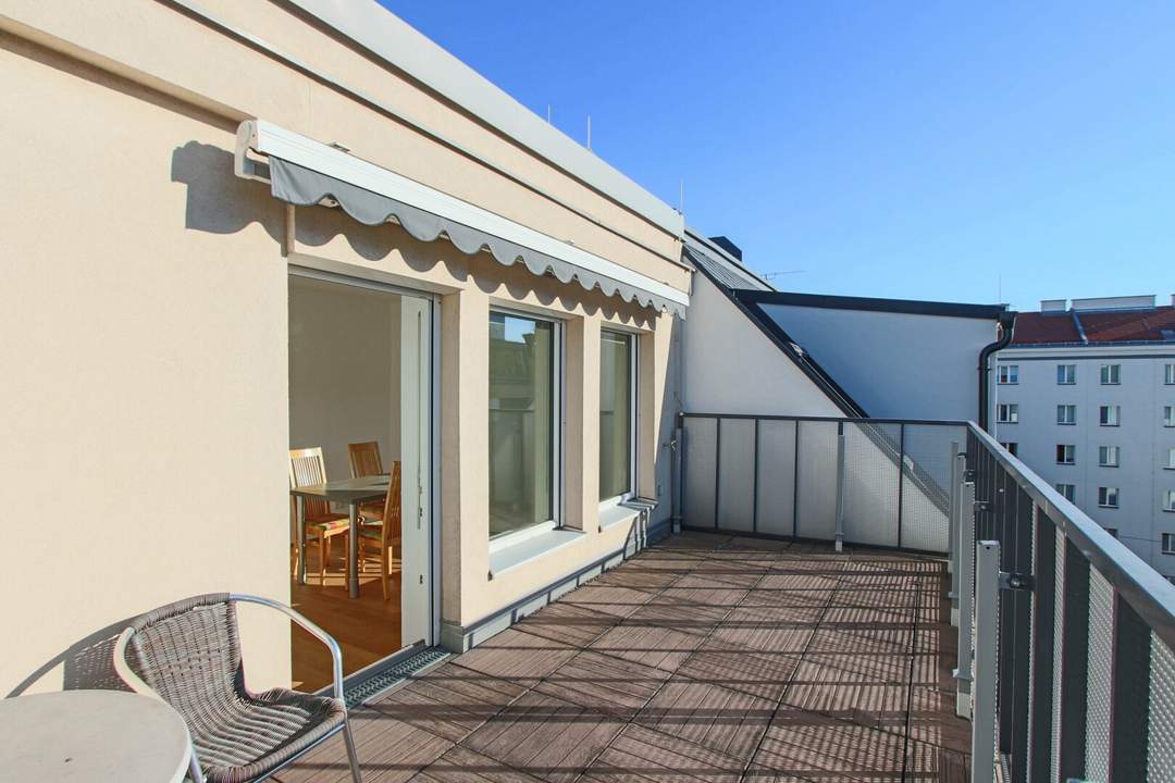 Loftartiges Büro mit toller Terrasse!