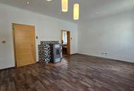 Vielseitiges Einfamilienhaus mit Pool, Garagen und großem Potenzial in Leibnitz