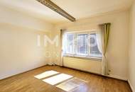 Großzügige Büroräume in attraktiver Lage in kleinem Mehrparteienhaus