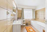 Charmantes Haus mit Entwicklungsmöglichkeiten