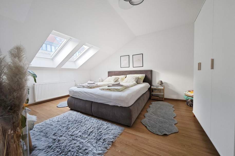 Hofseitige Terrasse | 2-Zimmer-Dachgeschosswohnung in Markt- und U-Bahnnähe, Wohnung-kauf, 275.000,€, 1120 Wien 12., Meidling