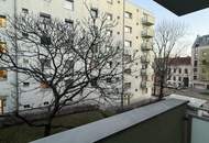 Großzügige Familienwohnung 4-Zimmer in 1140 Wien mit 2 KFZ Stellplätze - PRIVATVERKAUF!