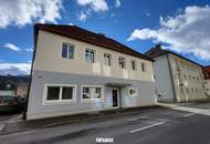 Dachgeschoß-Wohnung in Zentrumslage zum SELBSTAUSBAU