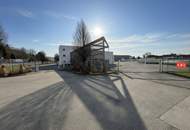 Edler Schauraum für PKW oder Motorradhandel inklusive Werkstatt und großer Lagerhalle