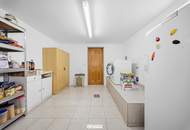 "Wohnkomfort auf mehreren Ebenen - mit großem Garten & Garage"