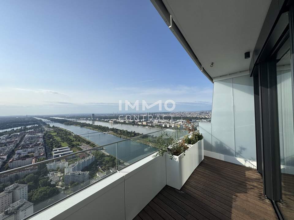 ERSTBEZUG: Atemberaubende Aussicht, außergewöhnliches Wohnvergnügen, perfekte Infrastruktur!