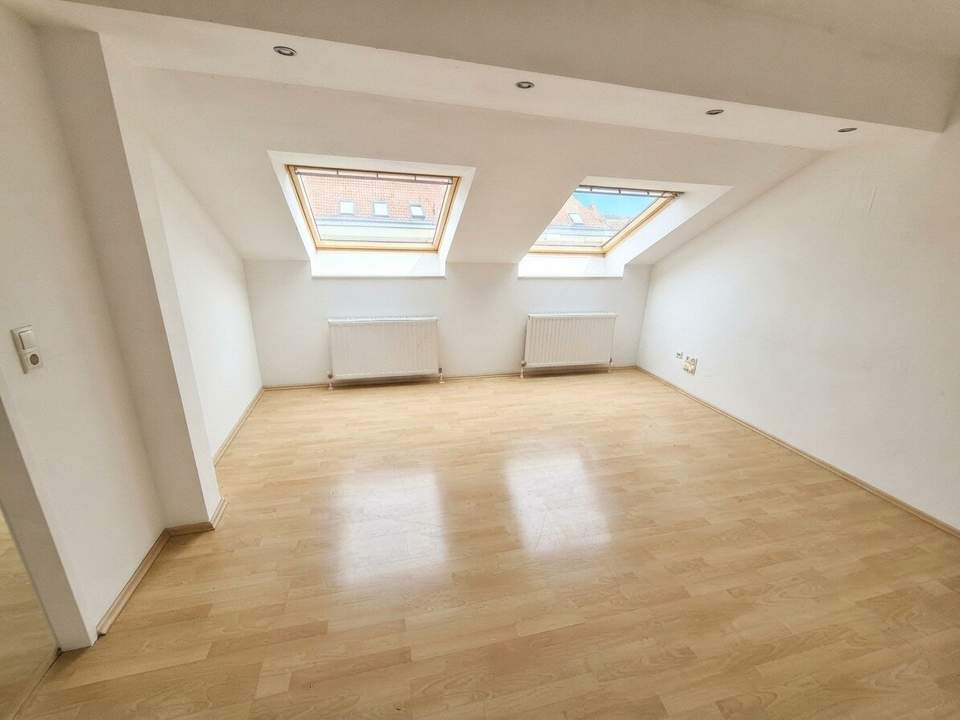 Attraktive Dachgeschoß Wohnung nähe U1 Reumannplatz und Wien Hauptbahnhof ! Jetzt anfragen