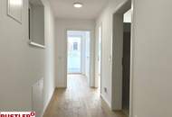 Erstbezug mit verglaster Loggia, zum Starten oder für Pärchen