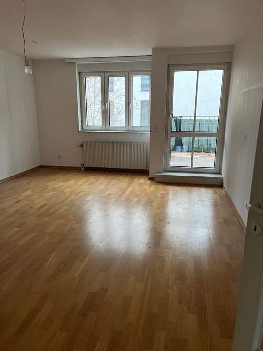 Eigentumswohnung mit Balkon und Garage