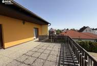 Großzügiges 6-Zi-Haus mit Garten, 2 Terrassen &amp; Garage in Poysdorf