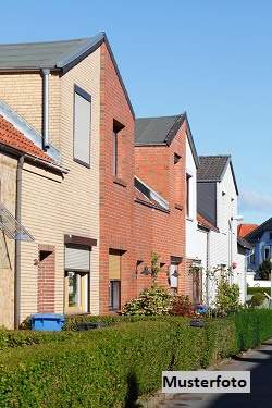 Familienfreundliche Doppelhaushälfte mit ausgebautem DG & Gartenhütte