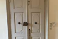 Herrschaftliches Wohnen im Schloss 3 Zimmer Wohnung 155 m² Warmmiete