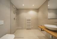 Moderne 2 Zimmer-Dachgeschosswohnung mit Balkon in zentraler Lage-ZWEITBEZUG