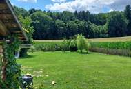 Sehr liebevoll und stilvoll saniertes Bauernhaus mit zwei Ferienappartements