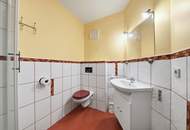 IMPOSANTER LANDSITZ FÜR HOHE ANSPRÜCHE! GROßZÜGIGE WOHN-UND NUTZFLÄCHEN SOWIE ÜBER 5000 m2 LAND