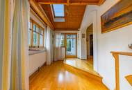 Sonniges Familienhaus in erhöhter Lage – Stadthaus mit Garten und Terrassen in Hollabrunn!