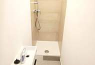 Die leise Seite des Stadtlebens! Kompakte Kleinstwohnung im 3.Stock mit eingereichtem, großen Balkon! U-Bahn um´s Eck! Ruhige Hoflage in 1030 Wien + Schönes Altbauhaus! Nicht zögern!