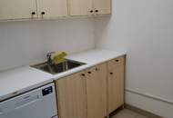 helle Geschäftsfläche im Erdgeschoss