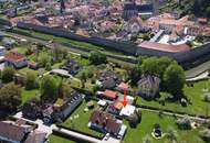 Haus mit Photovoltaik &amp; Entwicklungspotenzial