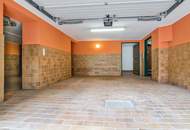 Grüne Oase in Prestige-Lage, Stilvilla mit ca. 1.600 m² Grund, Gästehaus, 2 Garagen und großem Pool