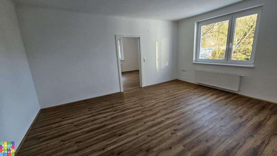 Top 2-Zimmerwohung - Erstbezug nach Sanierung - unbefristeter Mietvertrag