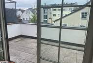 2 Zi. Wohnung mit großer Terrasse - Wohnen in zentraler Lage !!