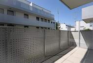 BALKONWOHNUNG IM INNENHOF - 2-ZIMMER IM ERSTBEZUG