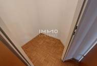 Helle 2 Zimmer- Wohnung, straßenseitig in der Laudongasse