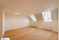 Wohnen über den Dächern: Traumhafte Dachgeschoß-Maisonette nahe dem Schlossquadrat